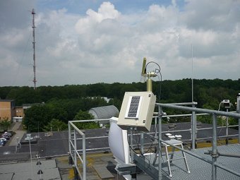 Taken from a southerly position after a gosun command. In the background you see a 120 m meteorological tower of Forschungszentrum Jlich. That tower is 300 m away towards the north-west and never blocks the sun.