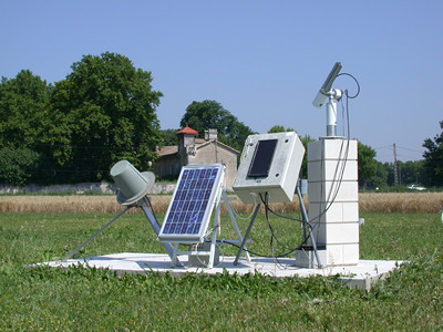 A view of the sun photometer system at Avignon