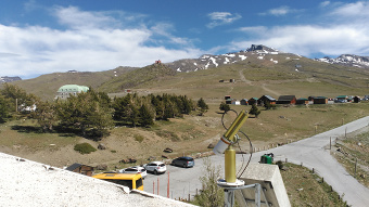 View of the photometer. In the image can be observed the mountain peak calle Veleta.