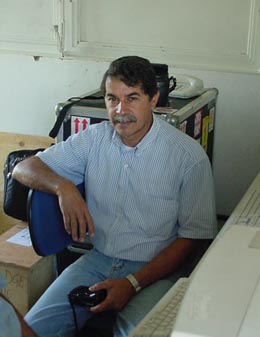 A photo of senior meteorologist Prof. Nat�lio Abrahao Filho.