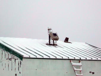 A view of the instrument on the roof.